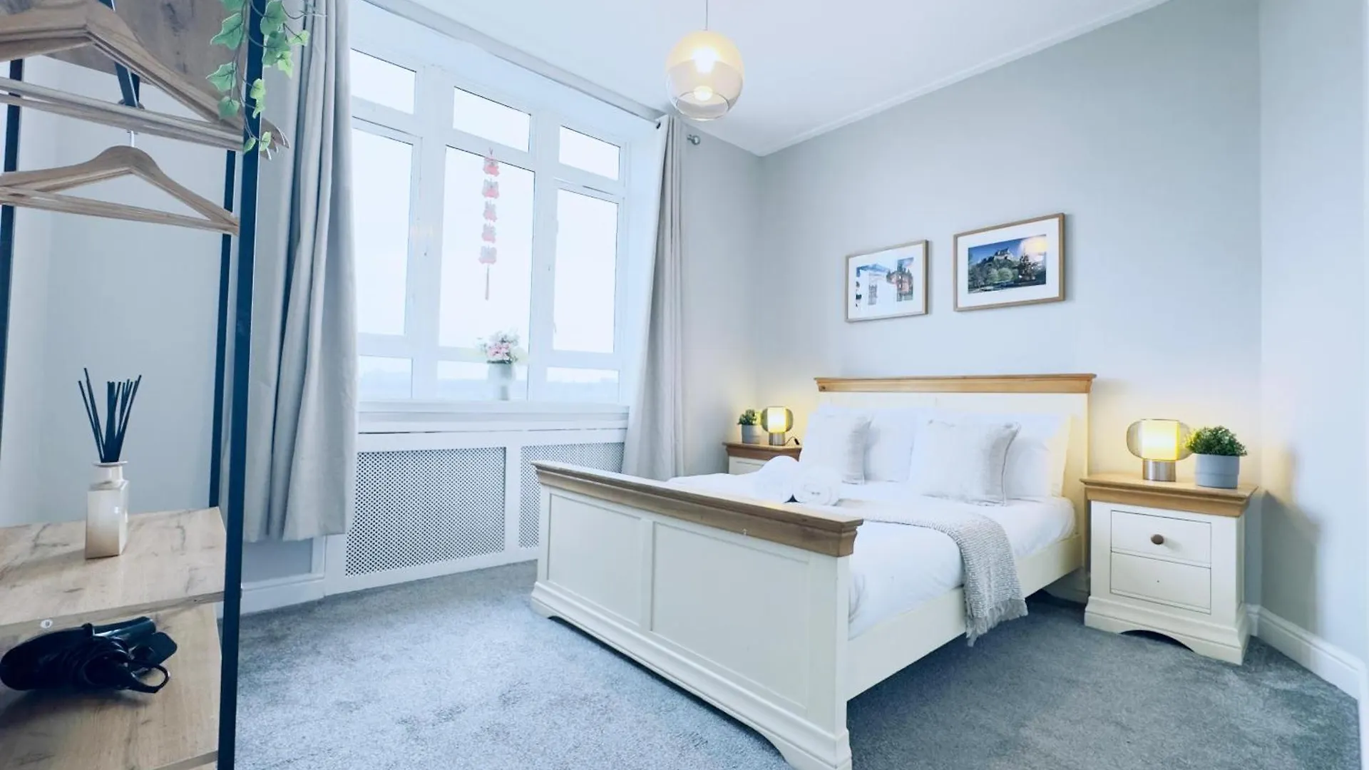 Home From Home - Iona - Private Members Club Edinburgh Homestay