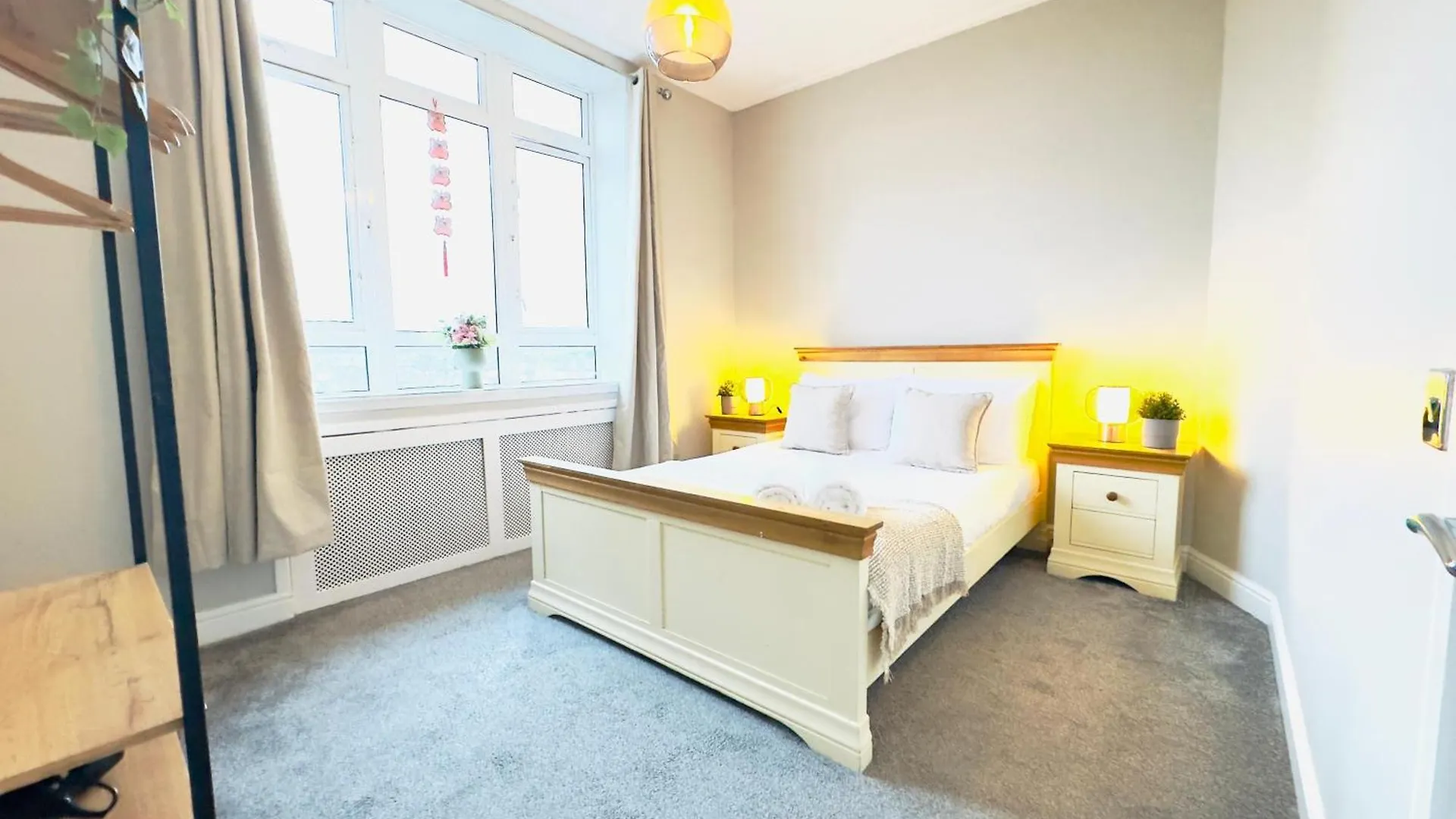 Home From Home - Iona - Private Members Club Edinburgh United Kingdom